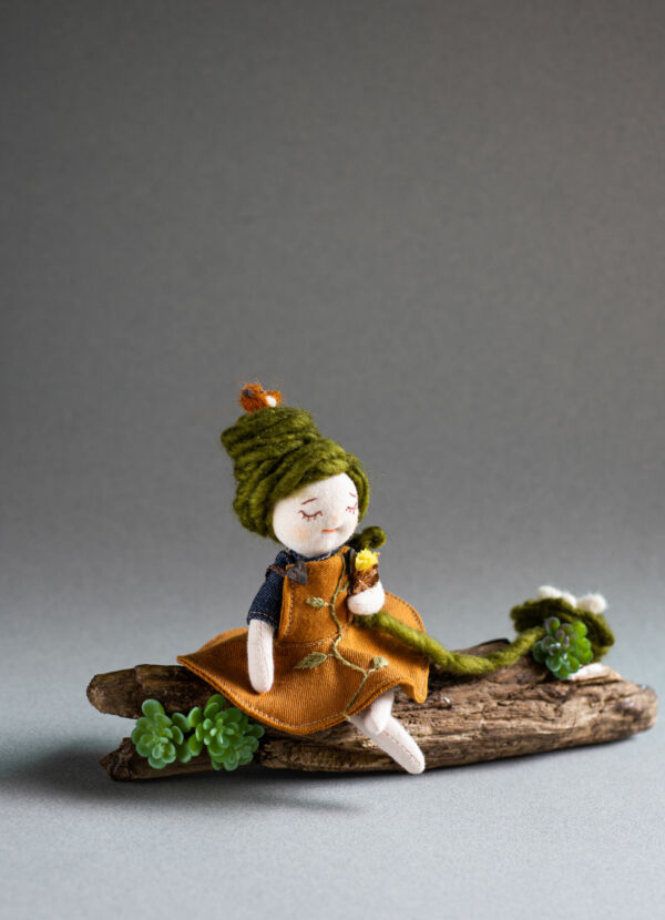 Menina passarinho (15 cm)