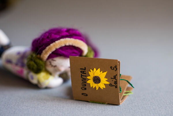 Livro, música e poesia (15 cm)
