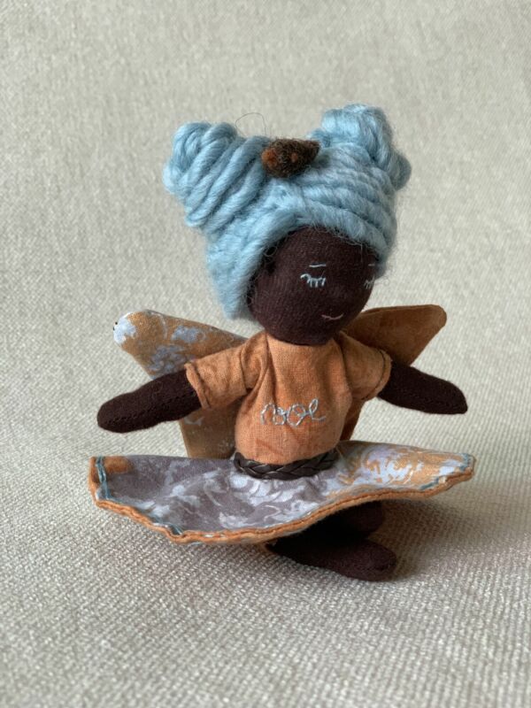 Menina borboleta   (15cm) - Image 4
